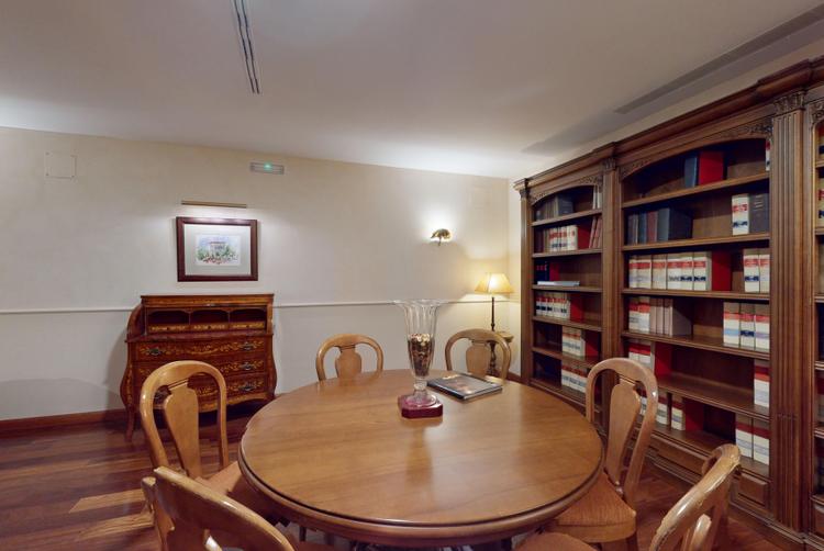 AZZ Hoteles | Seville | 3