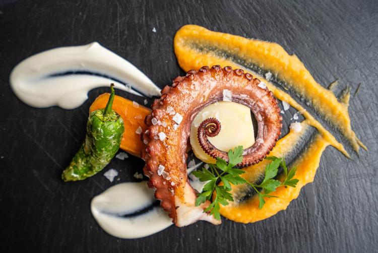 AZZ Hoteles | Seville | 5