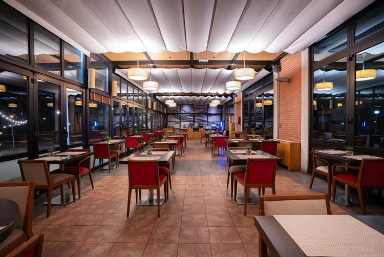 AZZ Hoteles | Seville | 4