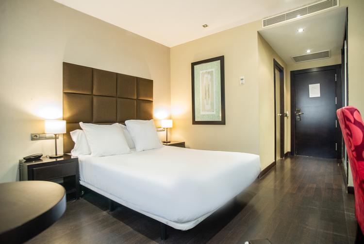 AZZ Hoteles | Sevilla | 1