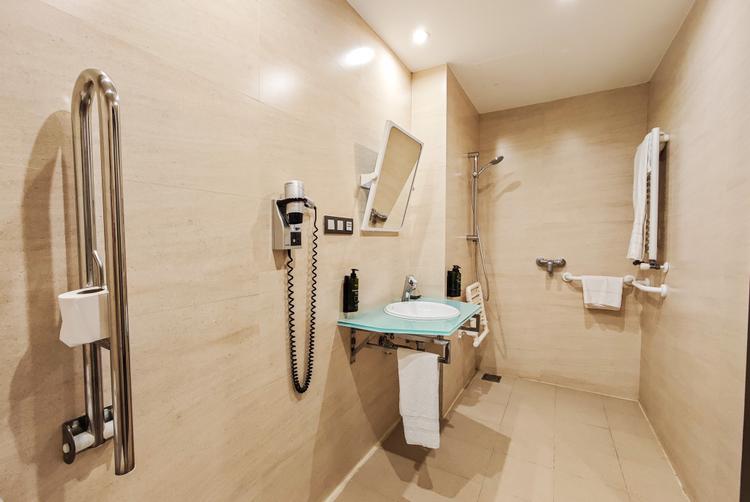 AZZ Hoteles | Sevilla | 11