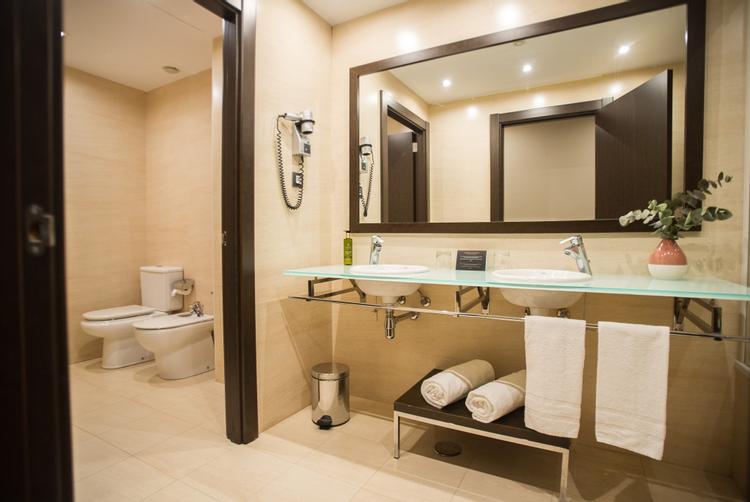 AZZ Hoteles | Sevilla | 19