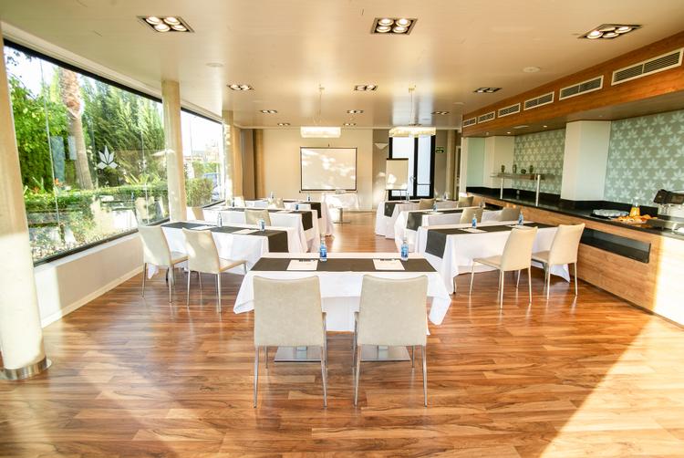 AZZ Hoteles | Seville | 1