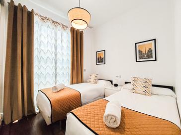 AZZ Hoteles | AZZ Sevilla Torre de la Plata Apartamentos | Photos 9