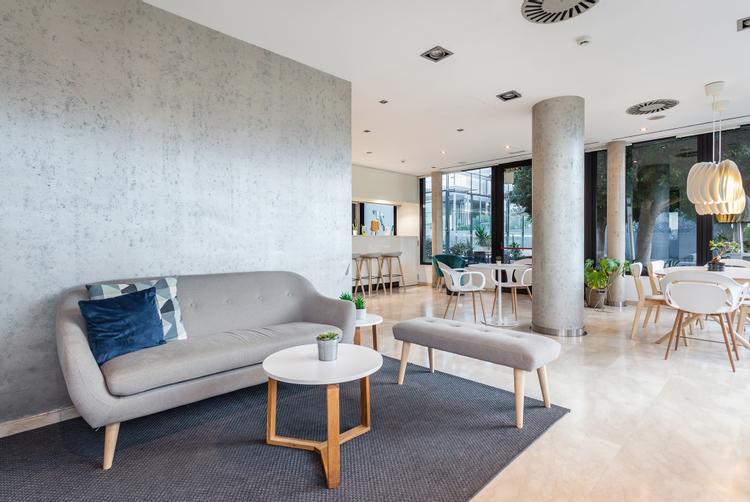 AZZ Hoteles | Seville | 4