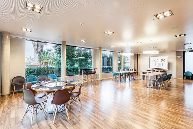 AZZ Hoteles | Seville | 4