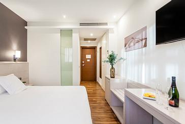 AZZ Hoteles | AZZ Valencia Táctica Hotel | Photos 6