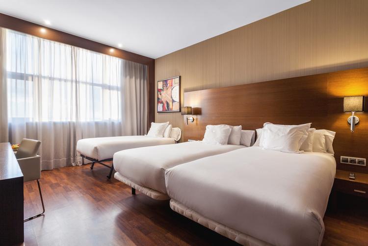 AZZ Hoteles | Sevilla | 4